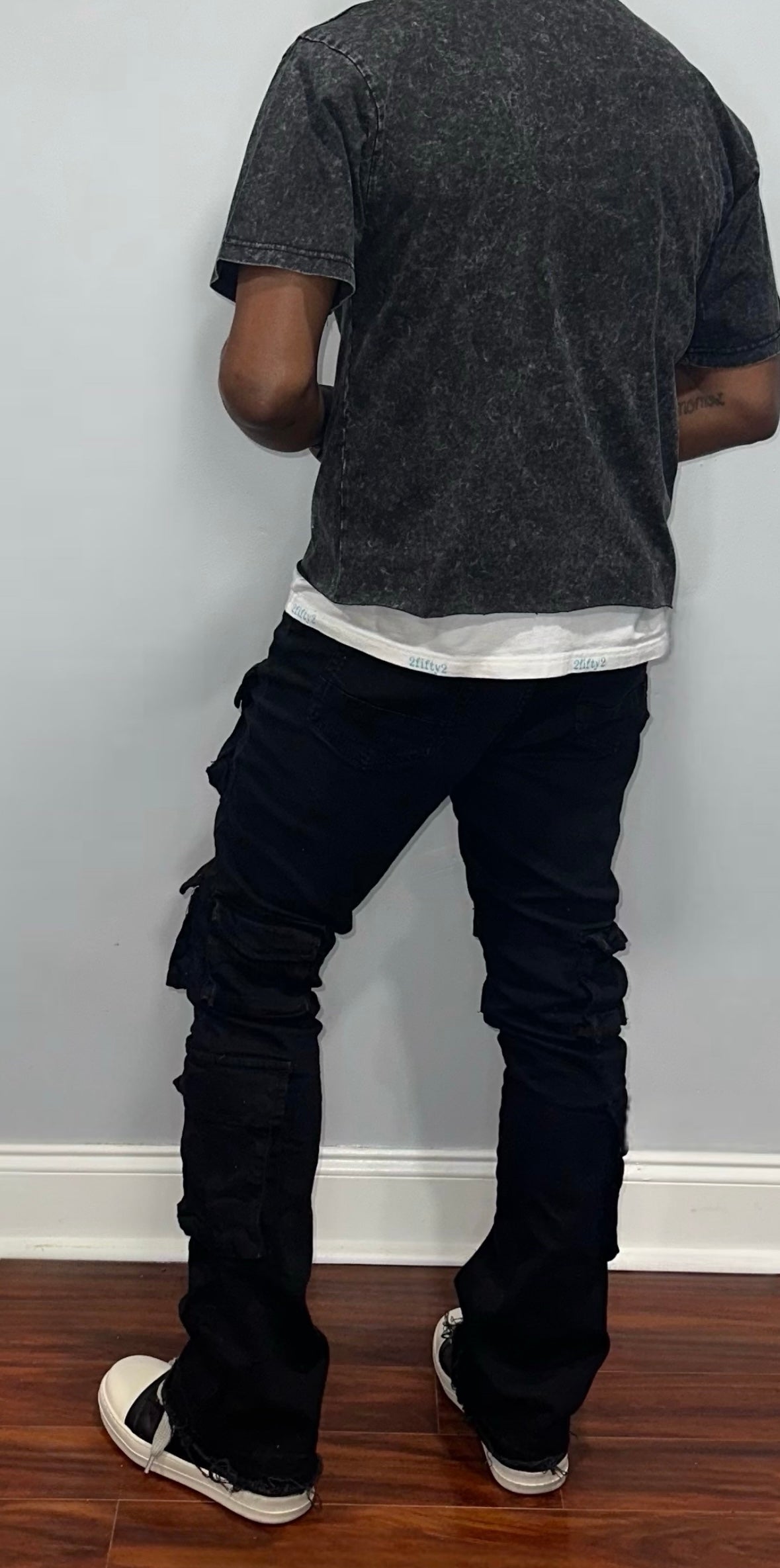 Men’s triple cargo pocket skinny Black stacked jeans