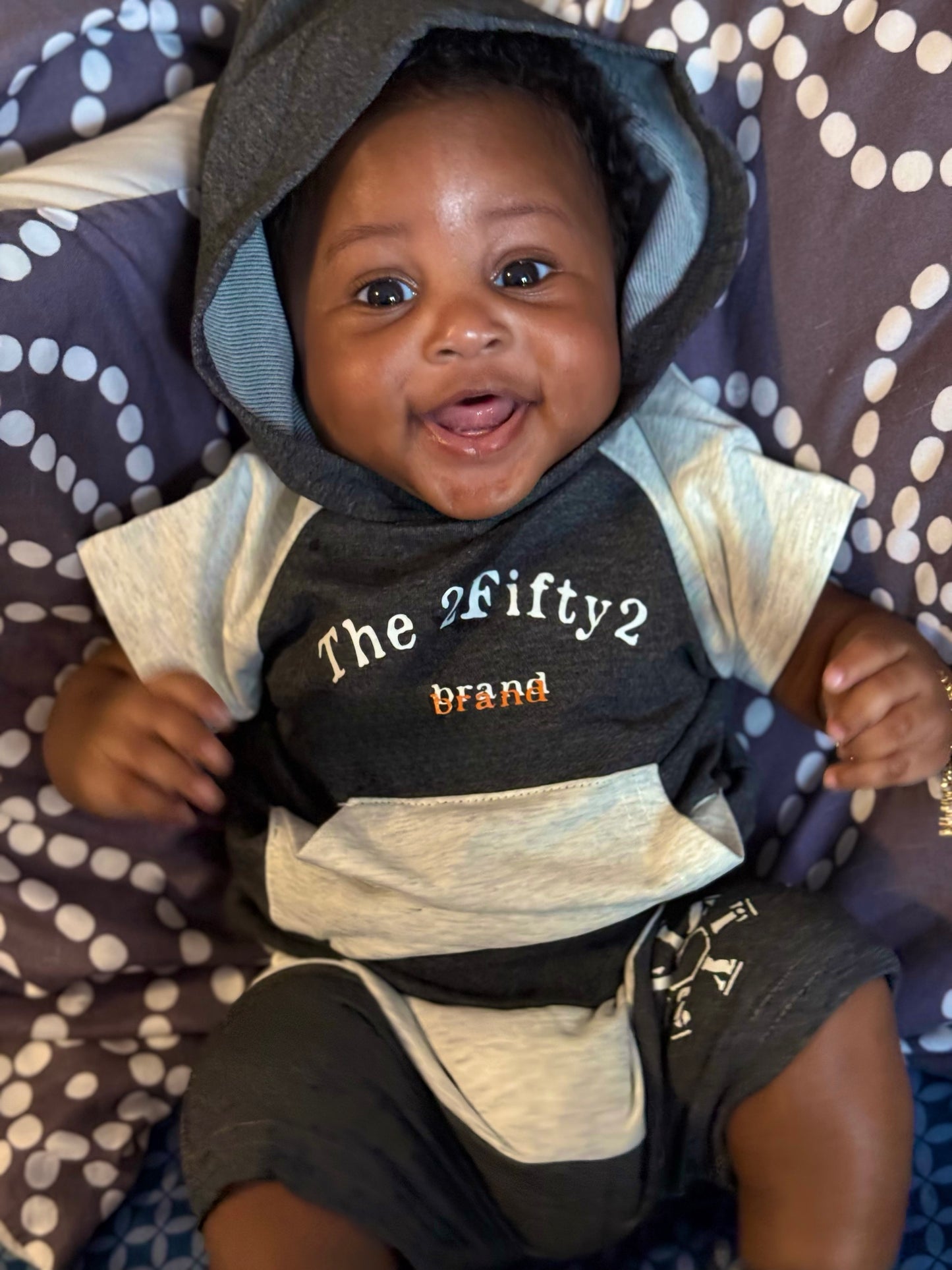 Infant + Newborn 2Fifty2 brand Gray short sleeve hoodie short set