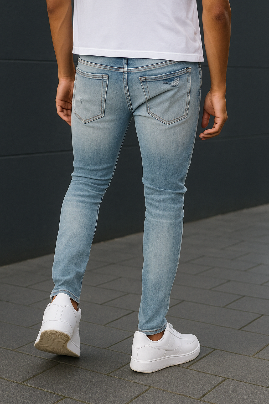 Men’s distressed skinny jeans by 2fifty2