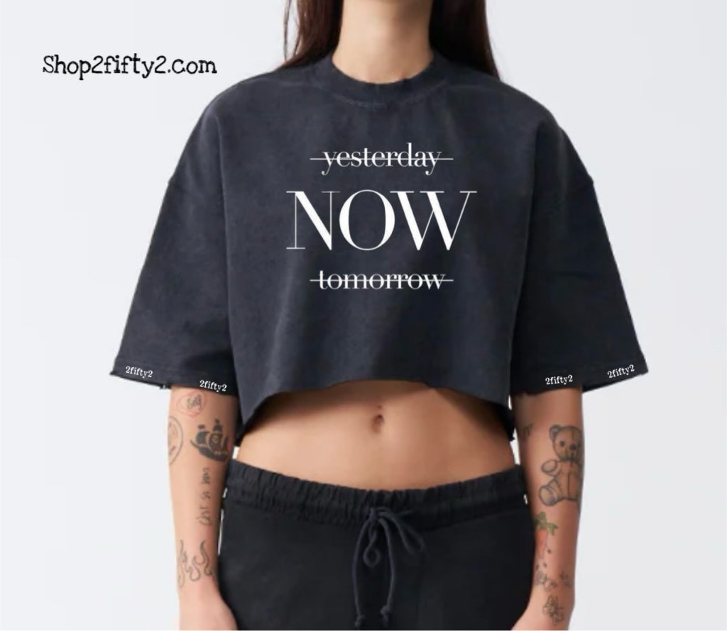 Women’s oversized crop t-shirt