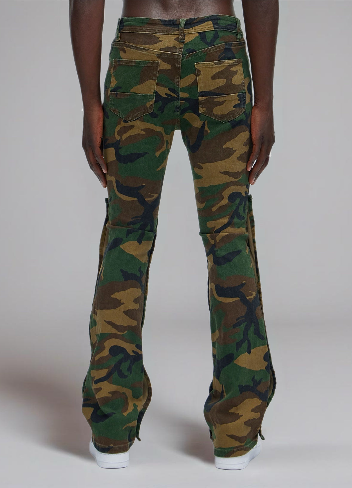 Men’s camouflage flare cargo pants