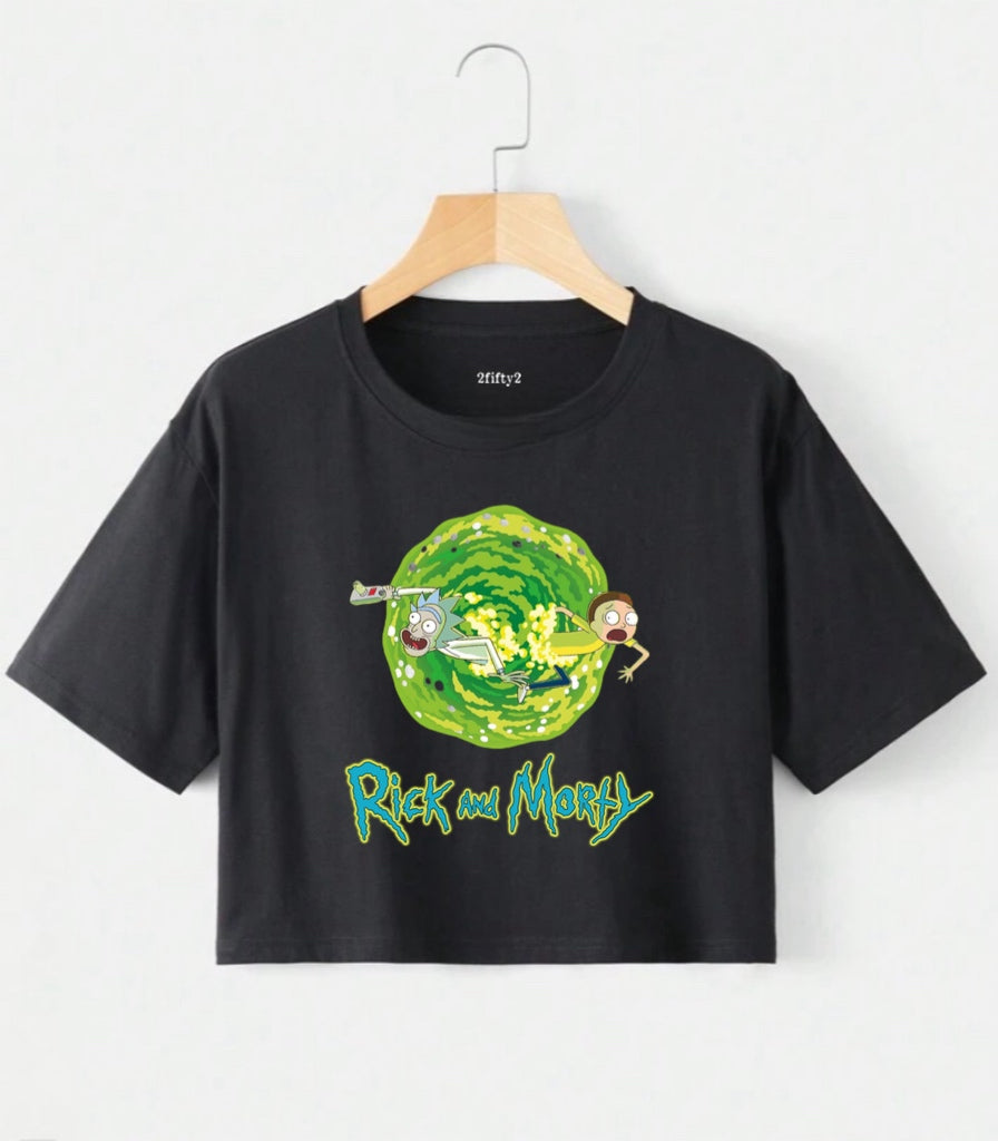 Girl’s crop top Rick & Morty tee