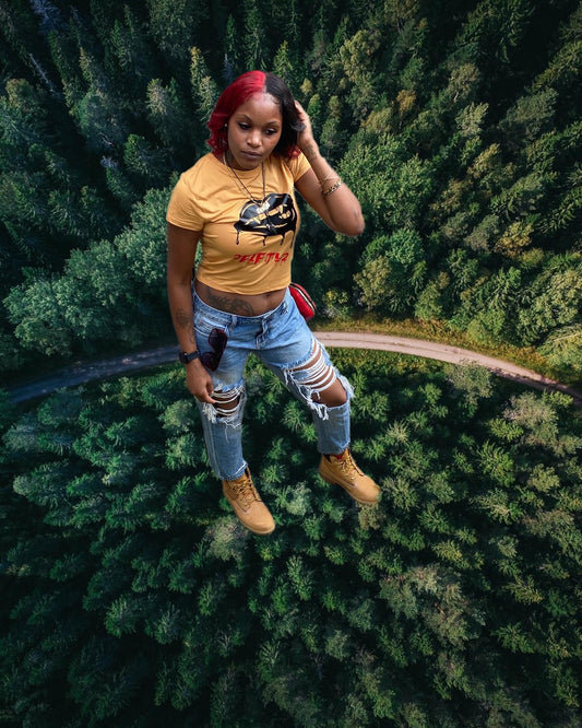 Crop top graphic tee shirt - 2fifty2
